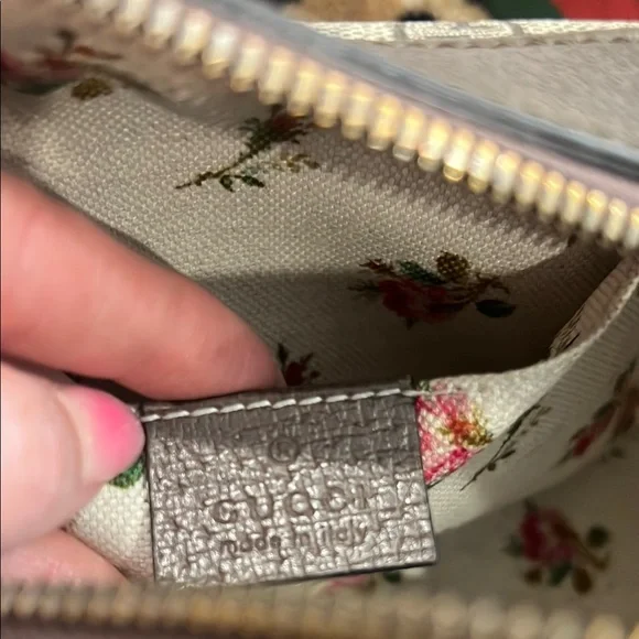 Gucci Neo Vintage GG Supreme messenger bag - Picture 8 of 15